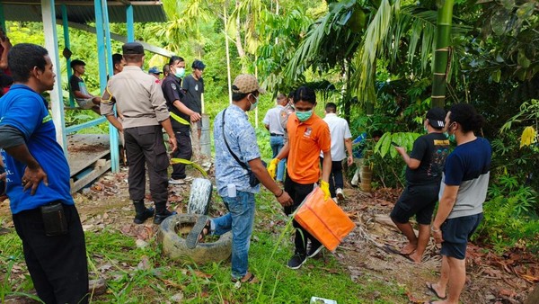 GEGER, Kerangka Manusia Berpakaian Linmas Ditemukan di Belakang Gedung DPRD Kota Solok