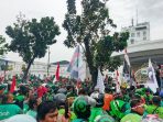 Tuntut Kebijakan Aplikator, ratusan Ojek Online 'Serbu' Kantor Gubernur Sumut