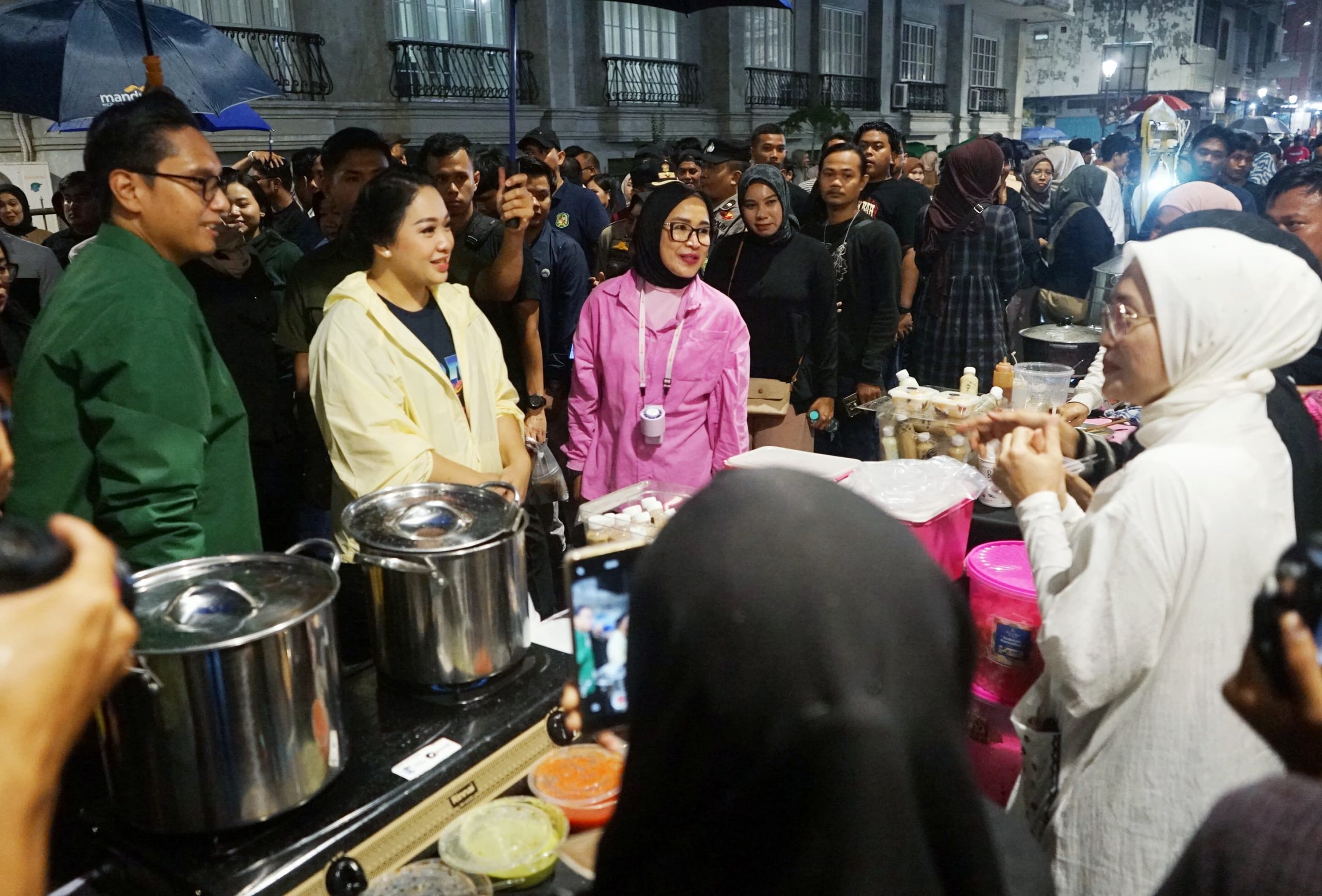 Ribuan Masyarakat Medan Nikmati Car Free Night di Kawasan Kesawan