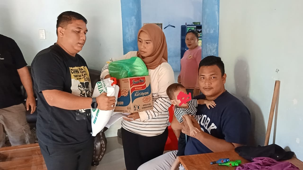 Bayi Penderita Jantung Bocor Butuh Perhatian Pemerintah dan Dermawan, LSM TKN Kenziro Serahkan Bantuan