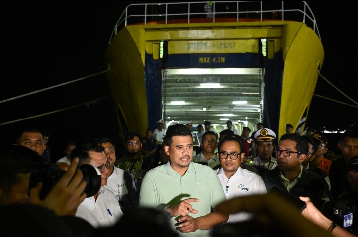 Pelayaran Perdana KMP Jatra II Gunungsitoli-Sibolga, Bobby Nasution: Berantas Kutipan Ilegal di Pelabuhan