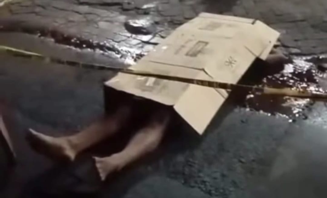 Mayat Pria Berlumuran Darah di Pinggir Jalan di Sunggal, Korban Pembunuhan