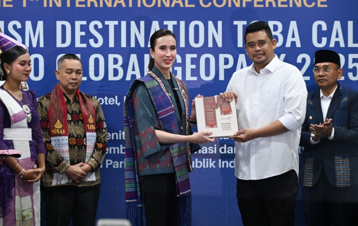 Gubernur Sumut Ajak Kepala Daerah Samakan Tekad Kelola Danau Toba