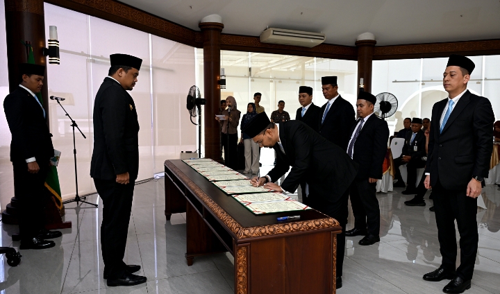 Lantik Komisaris dan 2 Direksi BUMD, Bobby Nasution: Segera Buat Rencana Strategis Bisnis Tingkatkan PAD