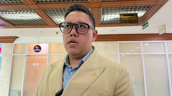 RI Kena Tarif Impor Trump 32%, Komisi I DPR Minta Pemerintah Lobi Ulang AS