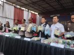 Paman dan Keponakan Asal Tanjung Balai Kompak Bawa 29,9 Kg Sabu dan 20 Ribu Butir Ekstasi