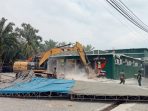 Dirubuhkan, THM Marcopolo Milik Ketua Ormas Rata dengan Tanah