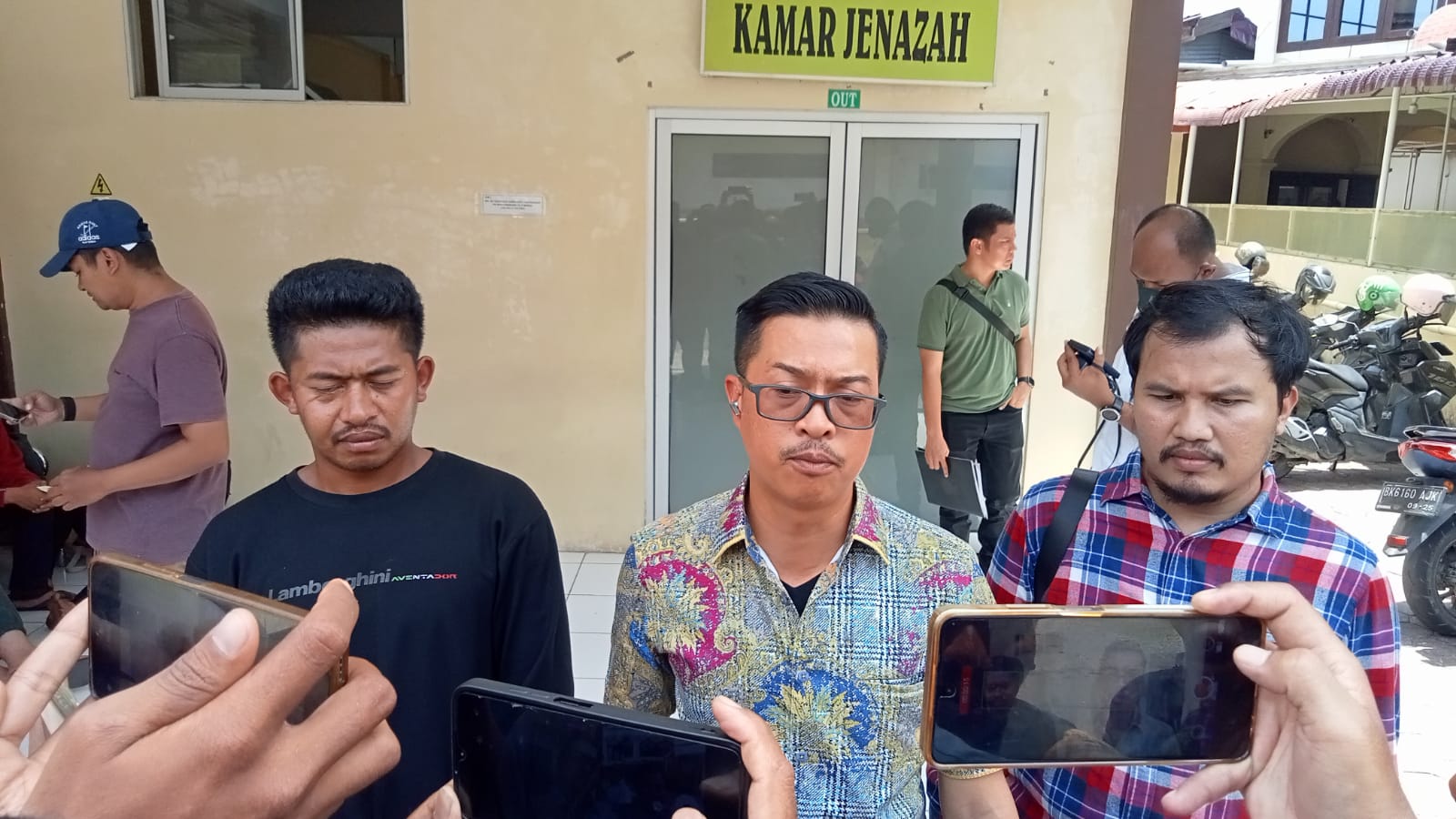 Penjaga Kebun Kopi Ditembak di Depan Abangnya, Disinyalir Karena Pendapatan Pelaku Menurun