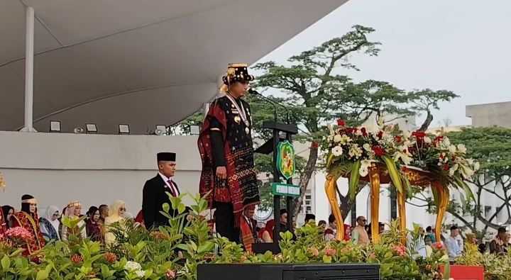 Pakaian Adat Mandailing, Wali Kota Medan Rico Waas Tampil Berwibawa di HUT ke-80 RI