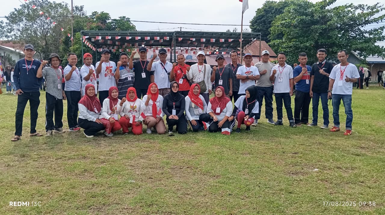 Warga Lingkungan XI Tunggurono Antusias Rayakan HUT RI ke-80 Dengan Berbagai Perlombaan
