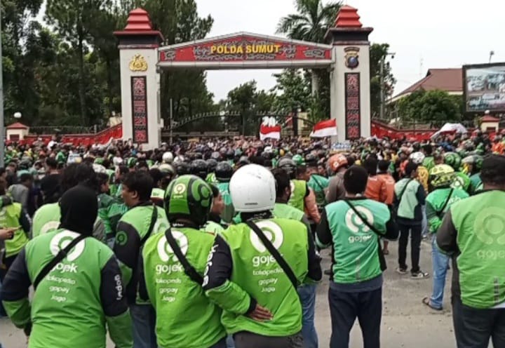 Kapolda Sumut Temui Ratusan Driver Ojol