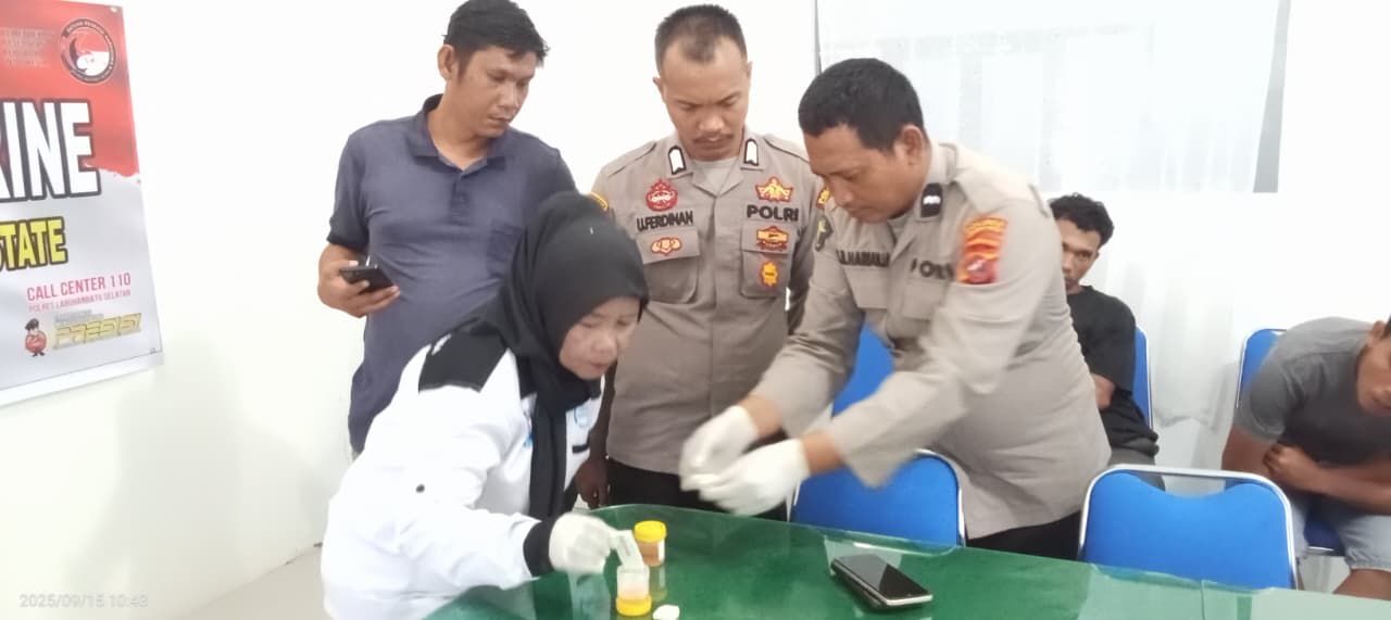 Tes Urine Polres Labusel Karyawan PT Rumbiya