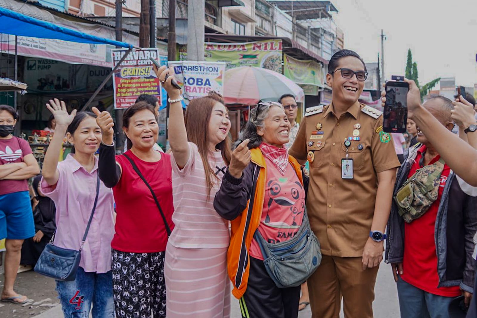 Ungkapan Warga: "Terima Kasih Pak Wali. Jalan Kami Bagus Sekarang..."