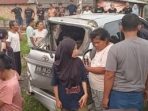 Mobil Avanza Tertabrak Kereta Pengangkut BBM di Medan Labuhan, Sopir Luka-Luka