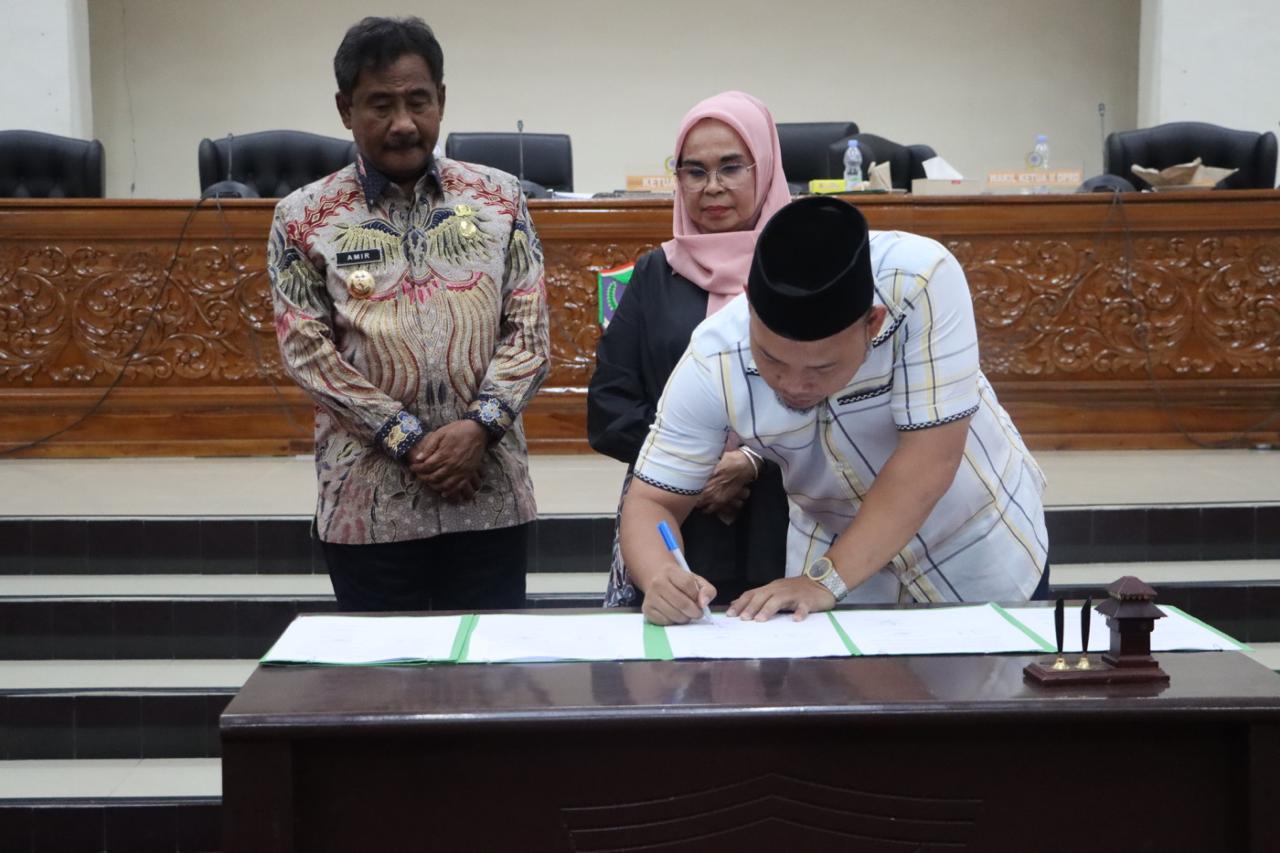 DPRD dan Wali Kota Binjai Tandatangani Pengesahan P-APBD 2025 Pukul 00.40 WIB, Sudah Masuk 1 Oktober