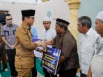 Safari Ashar, Wali Kota Medan Serahkan Bantuan Rp50 Juta untuk Masjid Al Ikhlas Laucih