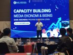 Deputi Kepala Perwakilan BI Sumut, Imam Gunandi saat membuka Pelatihan Capacity Building Media Ekonomi dan Bisnis bersama wartawan, di Hotel Hilton Kota Bandung, Rabu (22/10/2025). (Foto. Kmc)