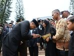 Hari Kesaktian Pancasila, Gubernur Bobby Nasution Berikan Tali Asih ke Keluarga Alm. Letda Sujono