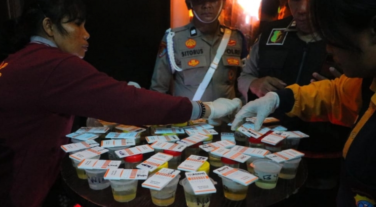 Ditresnarkoba Polda Sumut dan TNI Razia Diskotik HW Naga Emas, 13 pengunjung Positif Narkoba