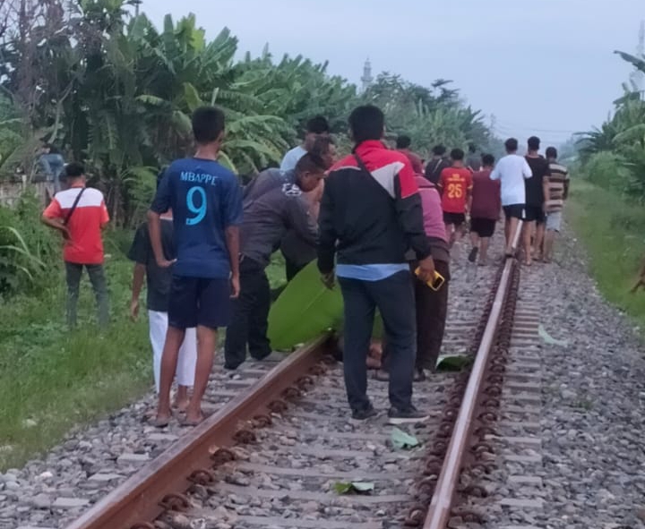 Pria Diduga Gangguan Jiwa Tewas Terlindas Kereta Api di Kebun Lada