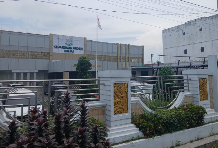 Diduga Bisa Ringankan Hukuman Menjadi 5 Tahun, Oknum Jaksa Malah Tuntut 14 Tahun Penjara