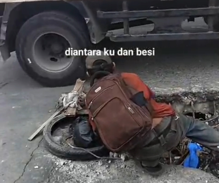 Rayap Besi Saluran Air Ditangkap saat Beraksi di Jalan Letda Sujono