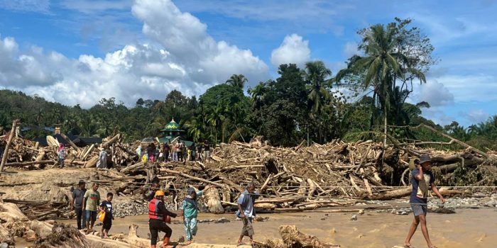 8.537 Warga Mengungsi Bencana Banjir dan Longsor di Sumut