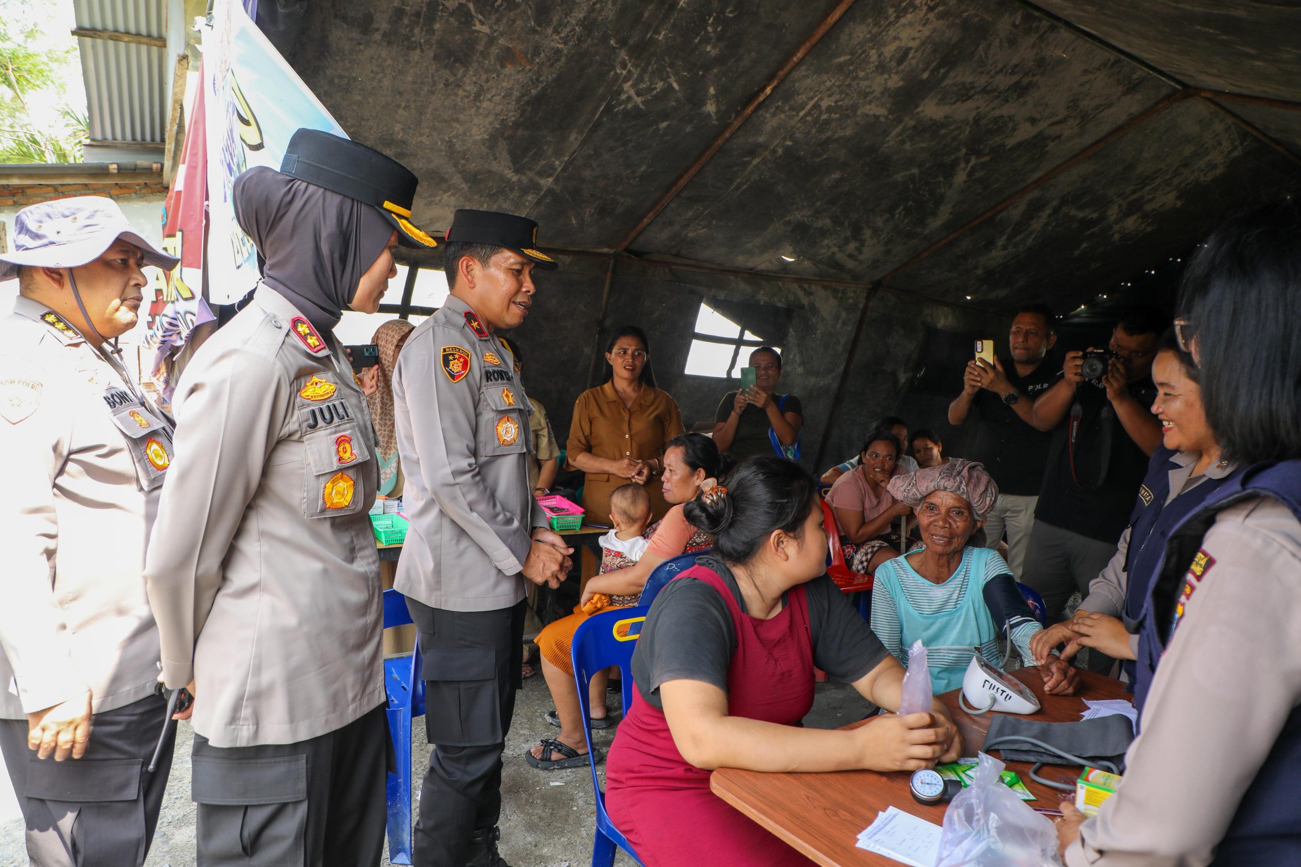 Wakapolda Sumut Serahkan Bantuan ke Batang Kuis, Pastikan Penanganan Banjir Berjalan Cepat