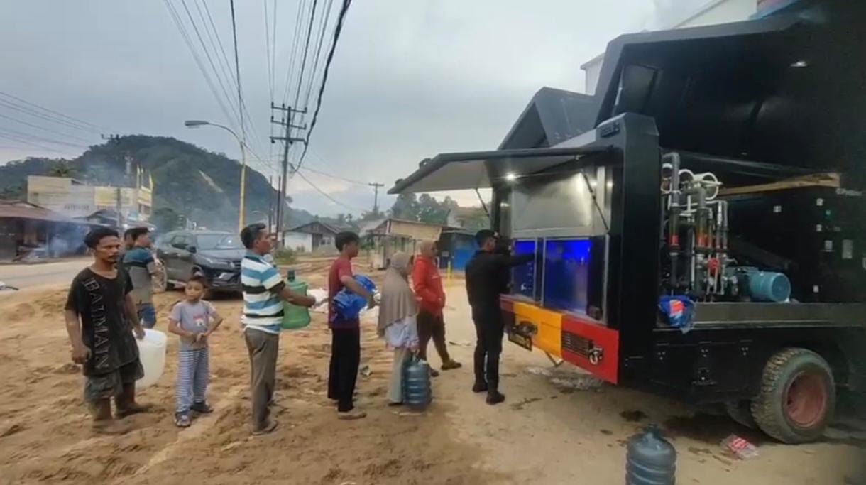 Pengolahan Air Polda Sumut Hadirkan Air Bersih di Tapteng