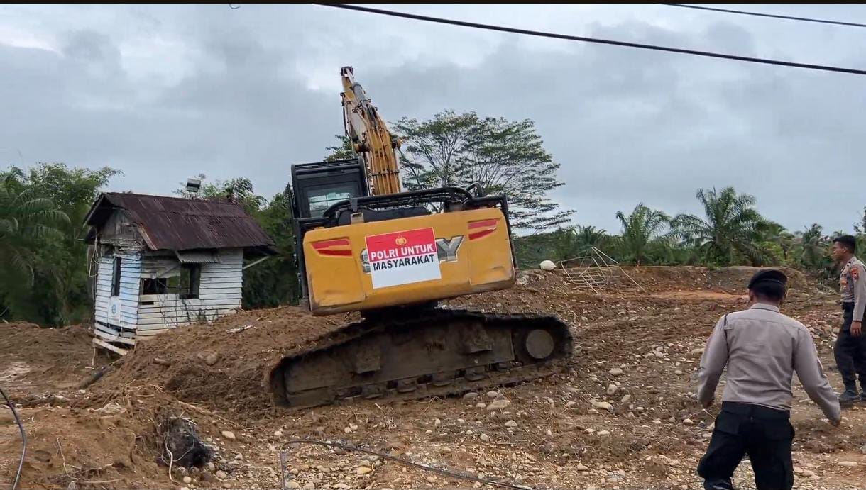 21 Alat Berat Dikerahkan, Wakapolri Percepat Penanganan Bencana di Sumut
