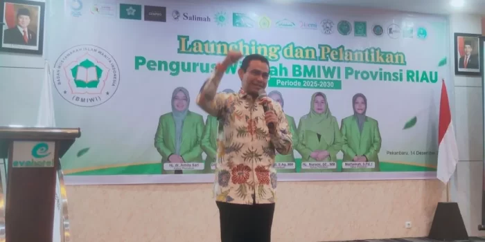 Anggota DPR RI Hendry Munief Siap Kolaborasi Pemberdayaan Ekonomi dengan BMIWI Riau Anggota DPR RI Hendry Munief Siap Kolaborasi Pemberdayaan Ekonomi dengan BMIWI Riau