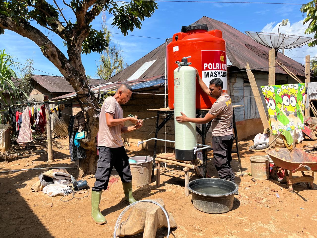 Polda Sumut Hadirkan Air Bersih untuk Warga Hutanabolon