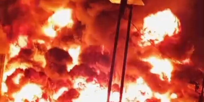 Labfor Polda Sumut Selidiki Penyebab Kebakaran Pabrik Sandal Swallow di Medan Deli