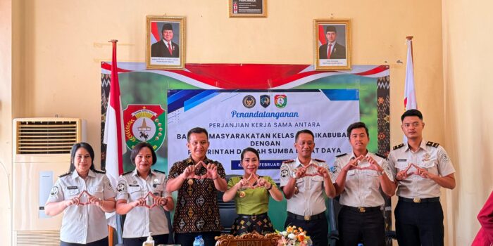 Bapas Waikabubak dan Pemda Sumba Barat Daya Teken Kerja Sama Pidana Kerja Sosial