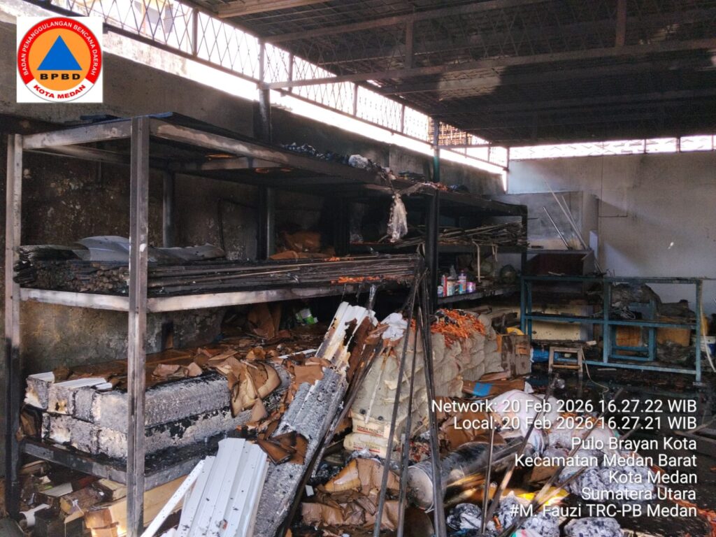 Gudang Tiner di Pulo Brayan Terbakar, Tak Korban Jiwa