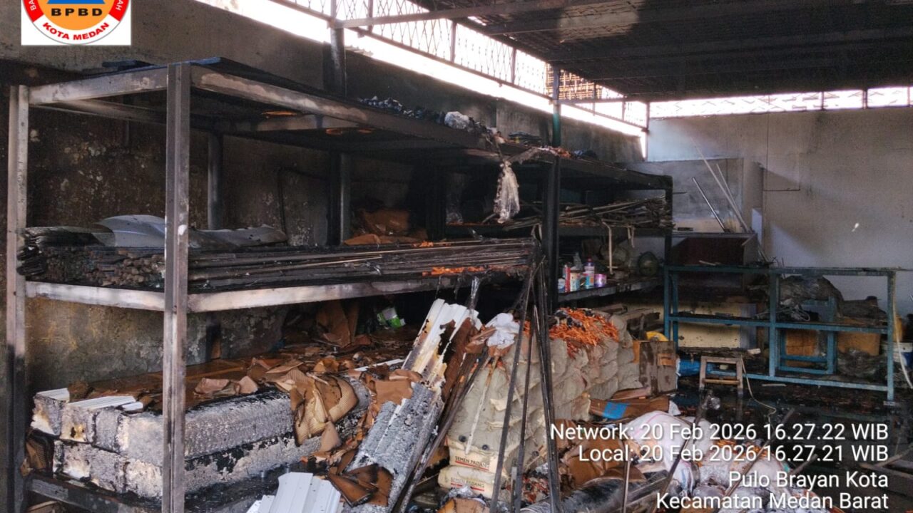 Gudang Tiner di Pulo Brayan Terbakar, Tak Korban Jiwa