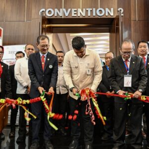 Rp7 Triliun Dana Masyarakat Sumut Berobat Mengalir ke Luar Negeri, Bobby Nasution Tantang RS Sumut Berbenah