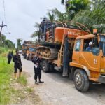 Dikawal Brimob, Ekskavator Tambang Emas Ilegal Dievakuasi ke Batalyon C Sipirok