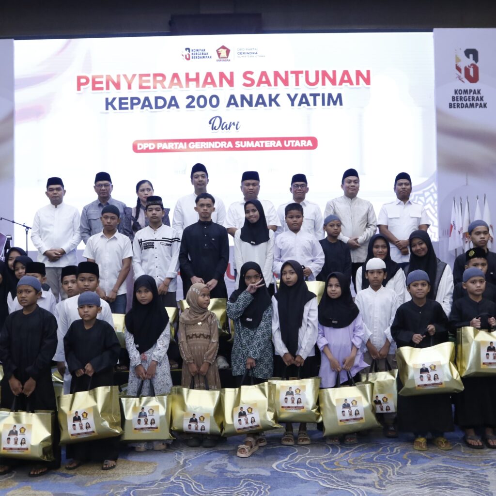 Buka Puasa Bersama DPD Gerindra Sumut, Zakiyuddin Harahap Serahkan Santunan Anak Yatim 