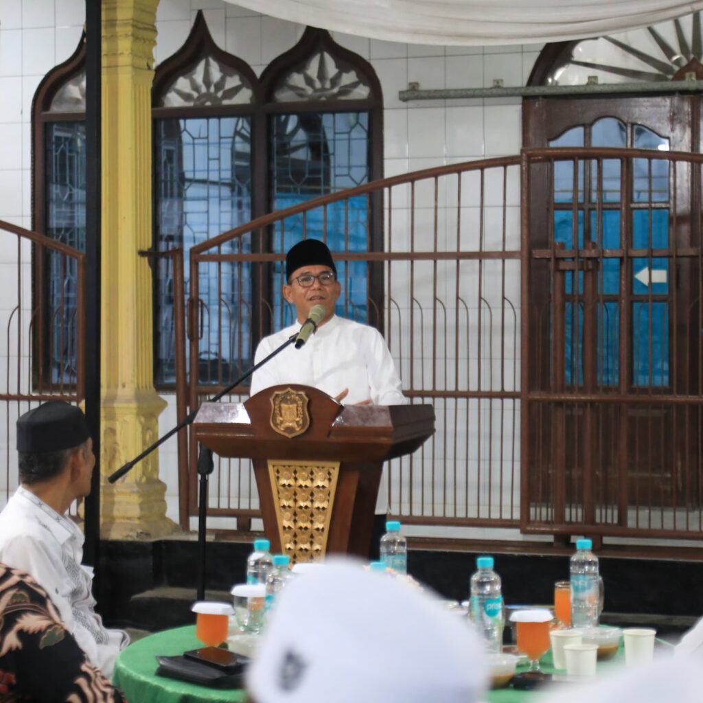 Zakiyuddin Harahap Ajak Warga Makmurkan Masjid dan Jaga Kebersihan