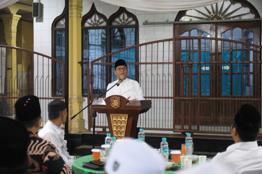 Zakiyuddin Harahap Ajak Warga Makmurkan Masjid dan Jaga Kebersihan