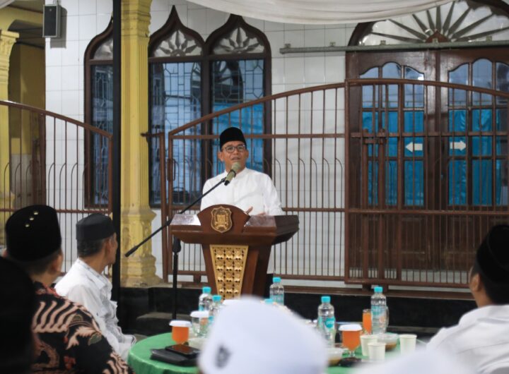 Zakiyuddin Harahap Ajak Warga Makmurkan Masjid dan Jaga Kebersihan