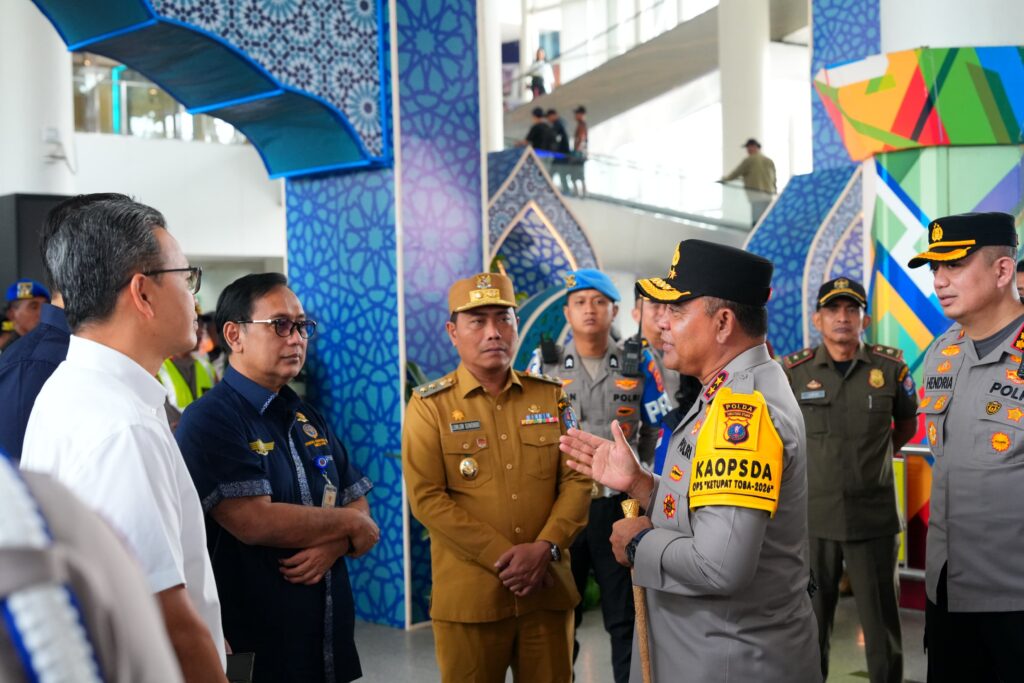 Jelang Mudik Lebaran, Kapolda Sumut Tinjau Bandara Kualanamu dan Pastikan Keamanan dan Kenyamanan Penumpang