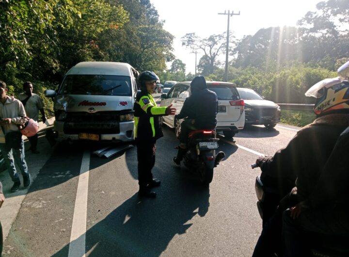 Bus Diduga Ugal-ugalan Tabrak 2 Motor, 1 Tewas dan 2 Luka