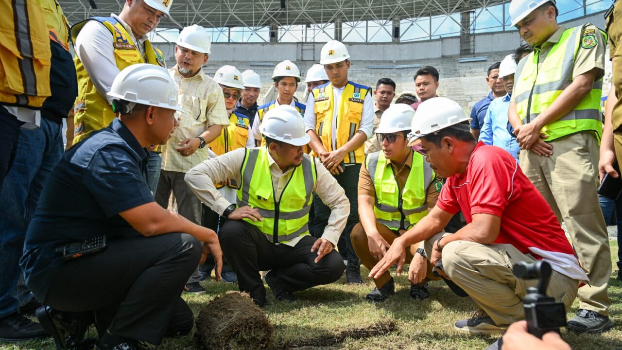 Tinjau Kesiapan Stadion Teladan untuk AFF U19, Bobby Nasution Harap Selesai Bulan Mei
