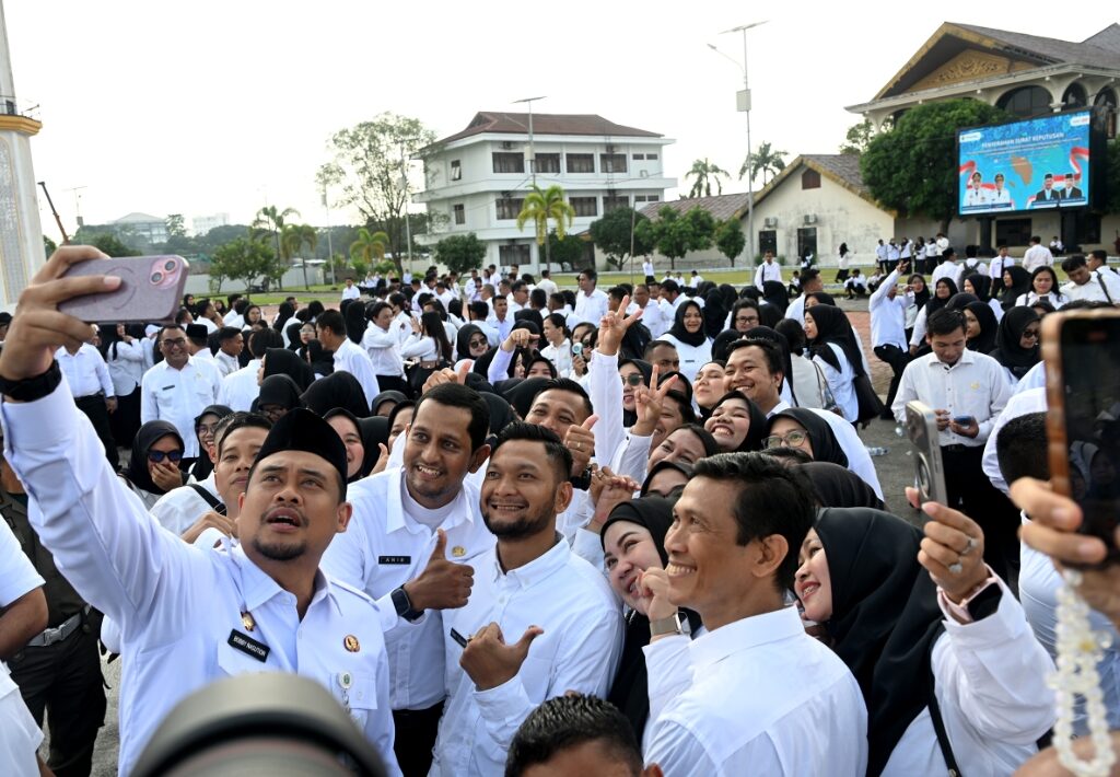 Kabar Gembira, Gubernur Sumut Beri THR Guru PPPK Paruh Waktu dan Guru Tidak Tetap