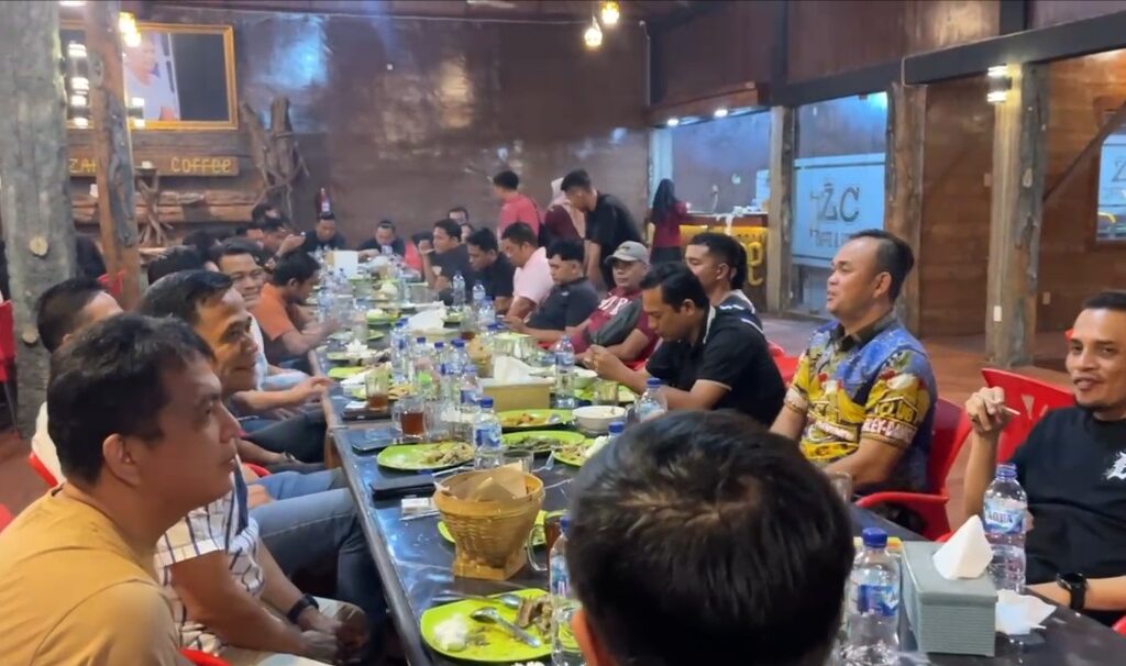 Perkuat Soliditas Tim, Kasat Narkoba Binjai AKP Ismail Pane Gelar Buka Puasa Bersama Seluruh Personel