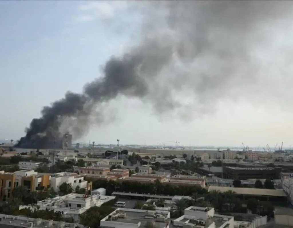 Iran serang 6 pangkalan militer AS di kawasan Teluk