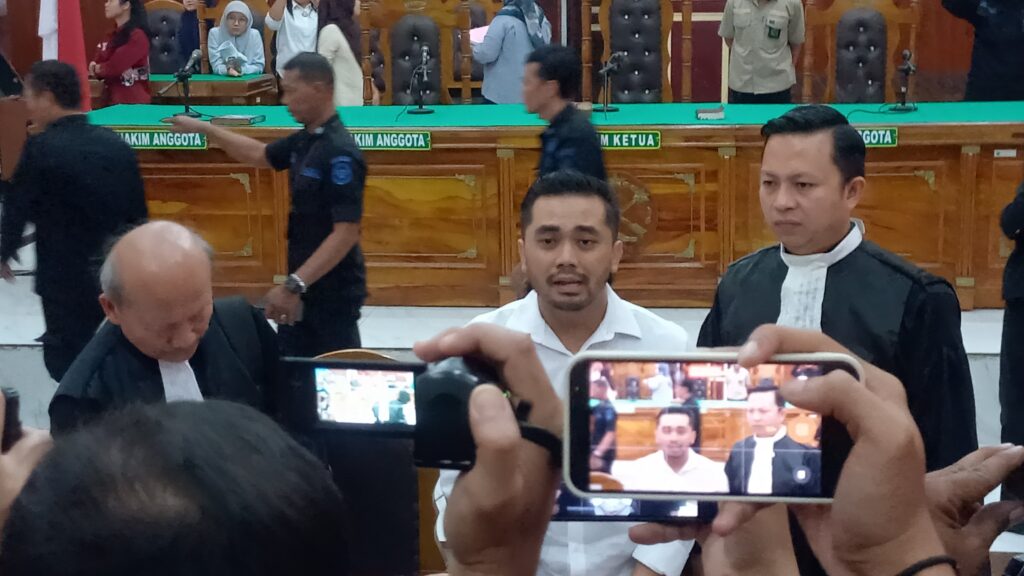 Dari Tuntutan 2 Tahun Penjara ke Vonis Bebas: Amsal Christy Sitepu Menang di Pengadilan