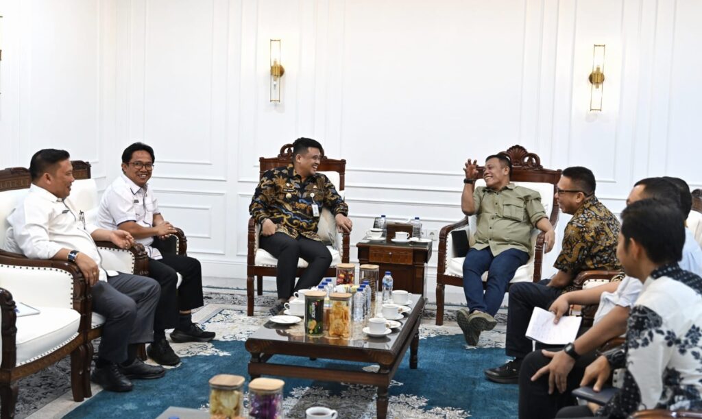 Bobby Nasution Percepat Pemulihan Banjir dan Longsor di Tapteng, Fokus Infrastruktur dan Huntap